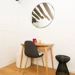 Ile Saint-Louis & Pont De La Tournelle - Cityapartmentstay