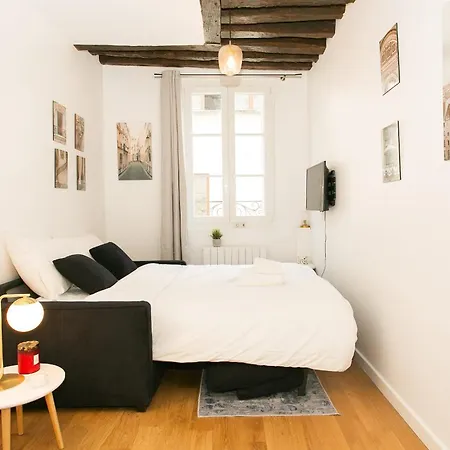 Ile Saint-louis & Pont De La Tournelle - Cityapartmentstay * Paris